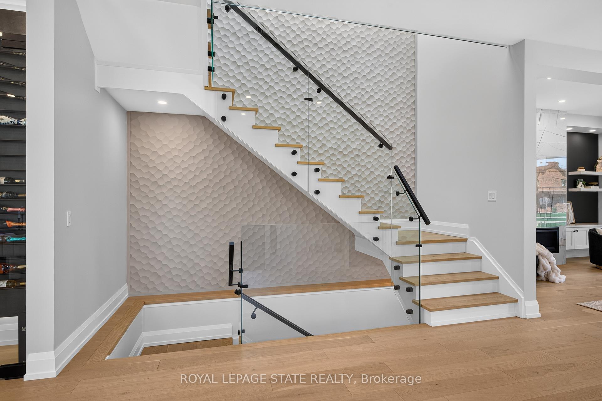 Photo 21 of 1047 Meredith Avenue, Mississauga, Lakeview — HOMEH