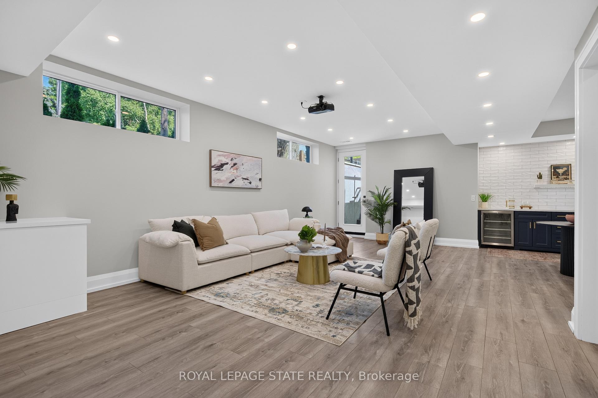 Photo 36 of 1047 Meredith Avenue, Mississauga, Lakeview — HOMEH