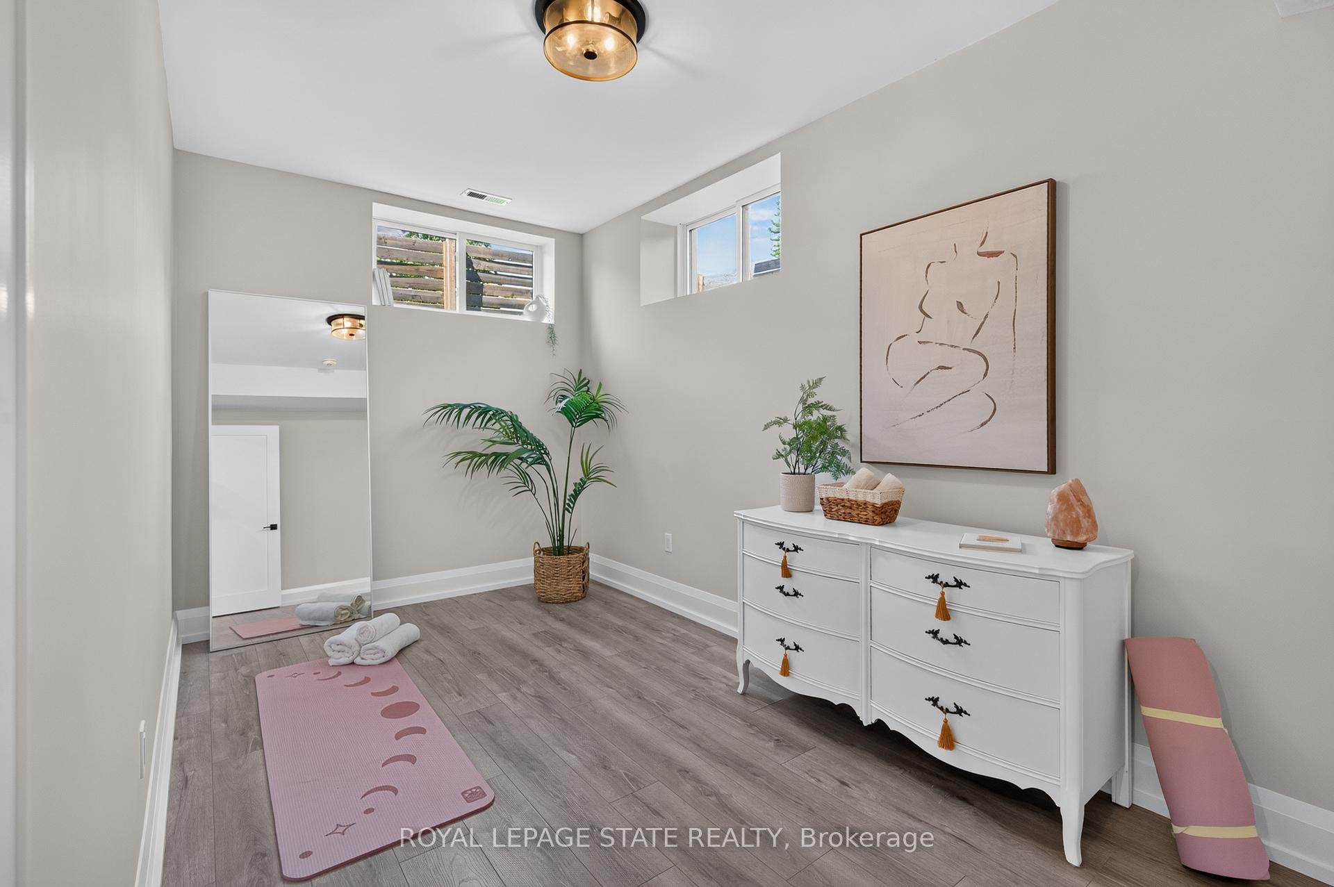 Photo 42 of 1047 Meredith Avenue, Mississauga, Lakeview — HOMEH
