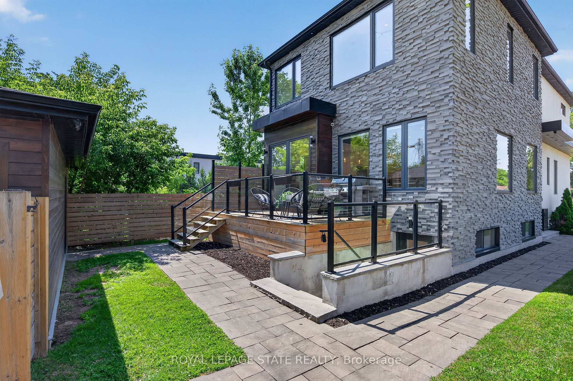 Photo 46 of 1047 Meredith Avenue, Mississauga, Lakeview — HOMEH