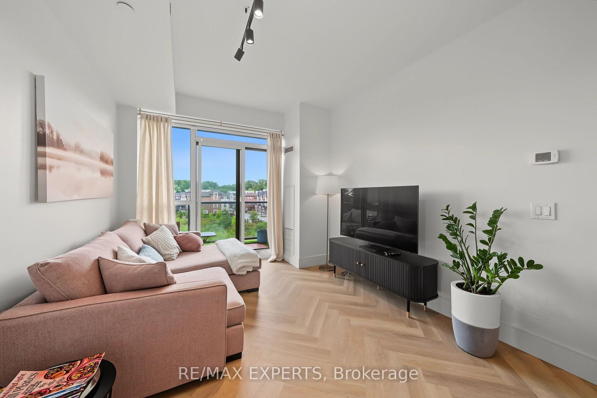 Photo 12 of Unit 414, 4700 Highway 7, Vaughan, East Woodbridge — HOMEH