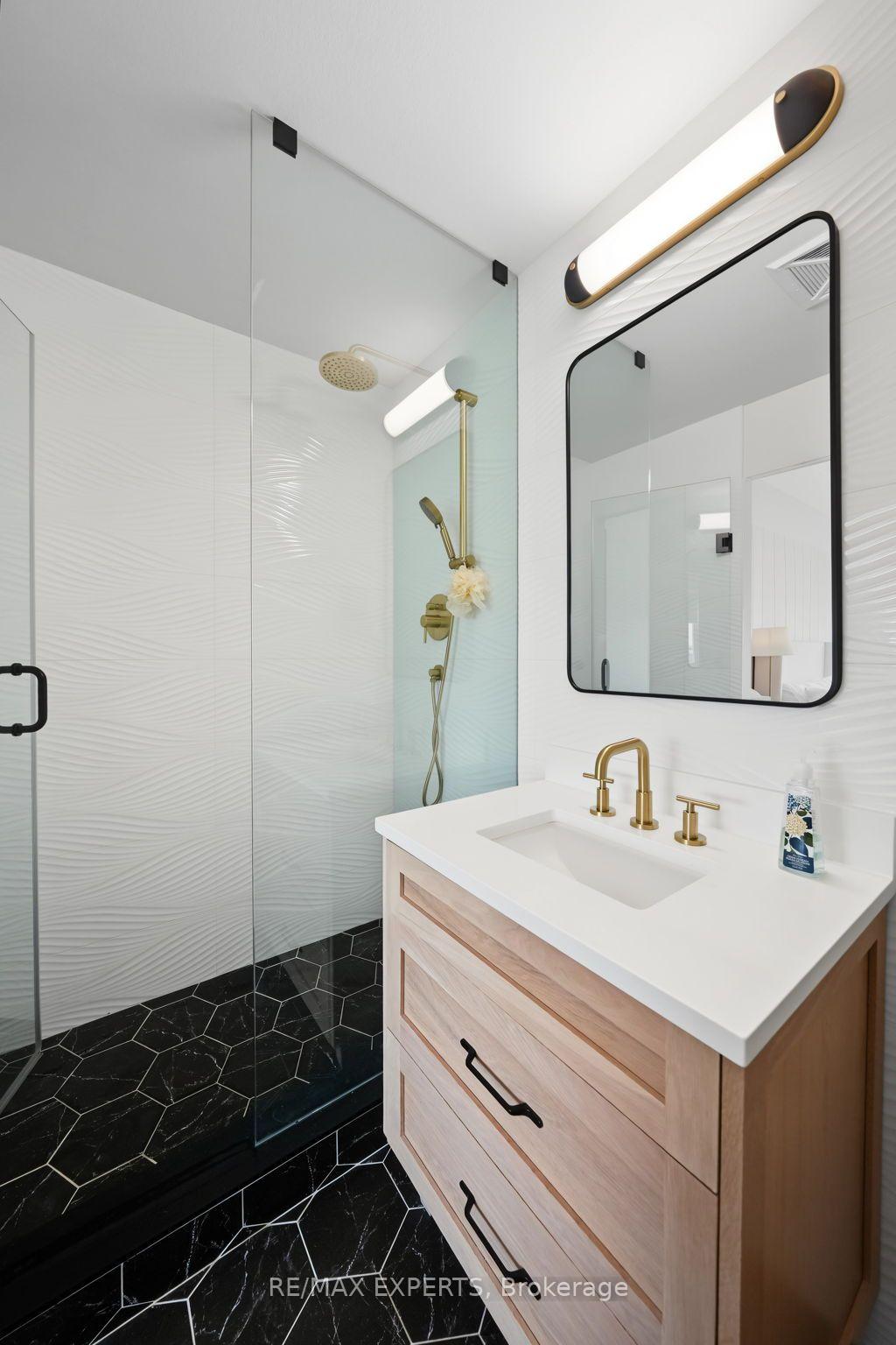 Photo 29 of Unit 414, 4700 Highway 7, Vaughan, East Woodbridge — HOMEH