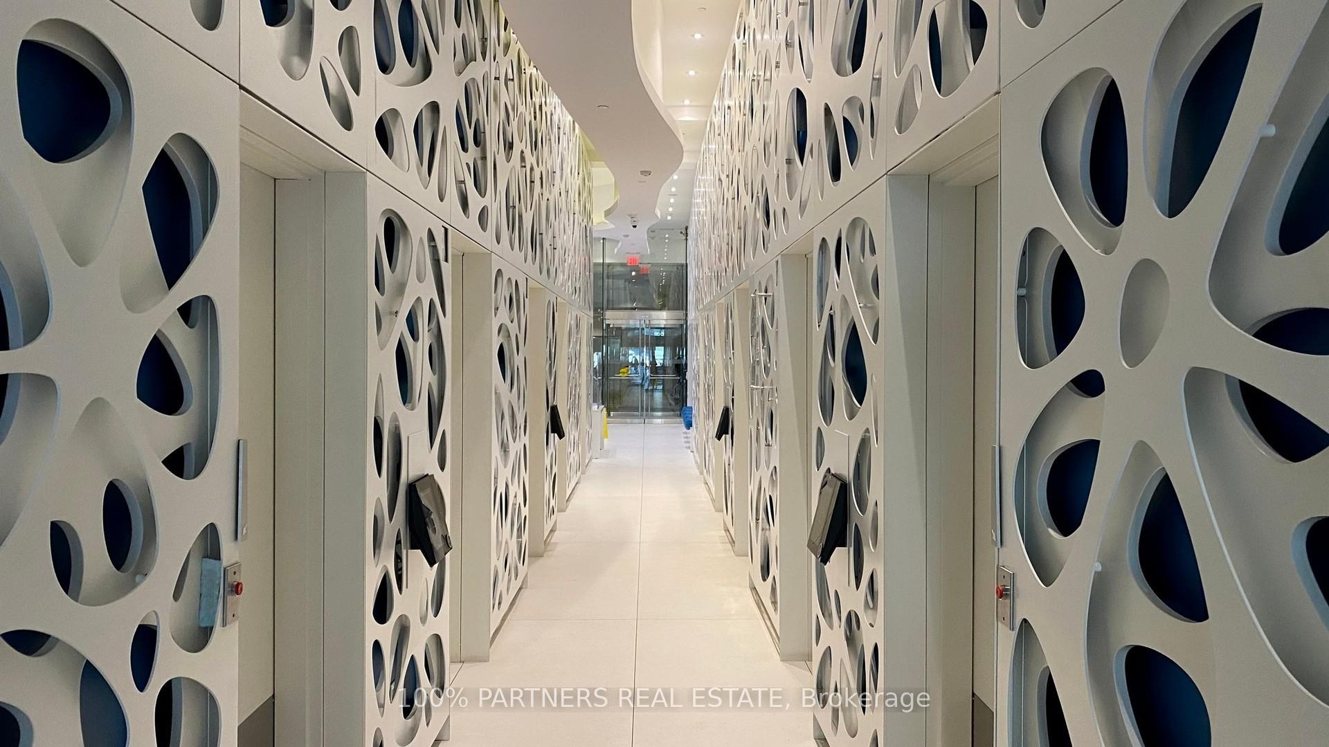 Photo 5 of Unit 6206, 1 Bloor Street E, Toronto, Church-Yonge Corridor — HOMEH