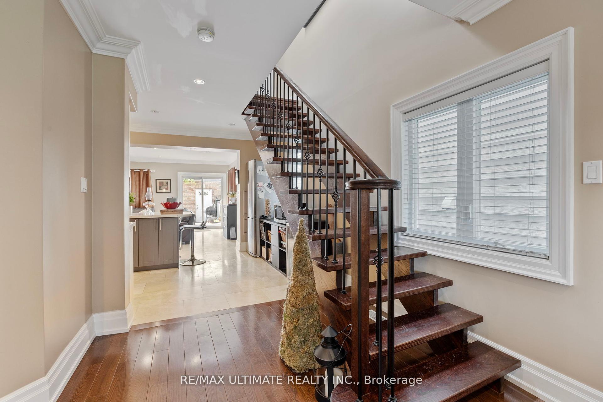 Photo 9 of 23 Seneca Avenue, Toronto, Rockcliffe-Smythe — HOMEH
