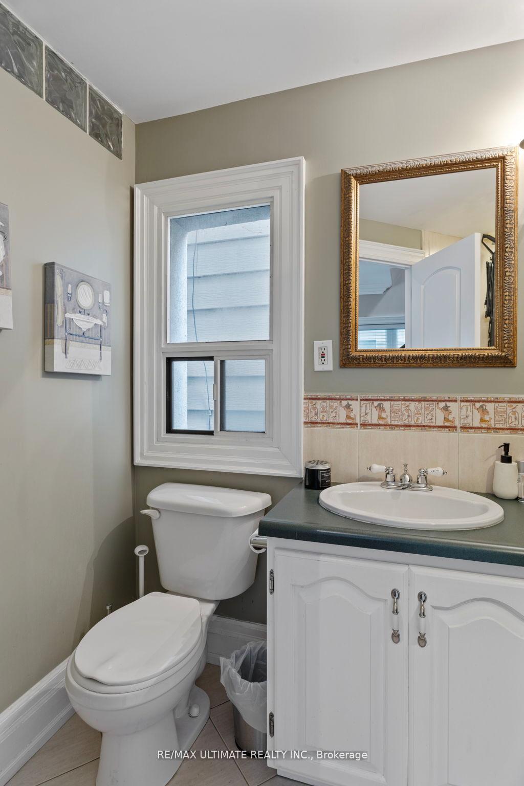 Photo 18 of 23 Seneca Avenue, Toronto, Rockcliffe-Smythe — HOMEH