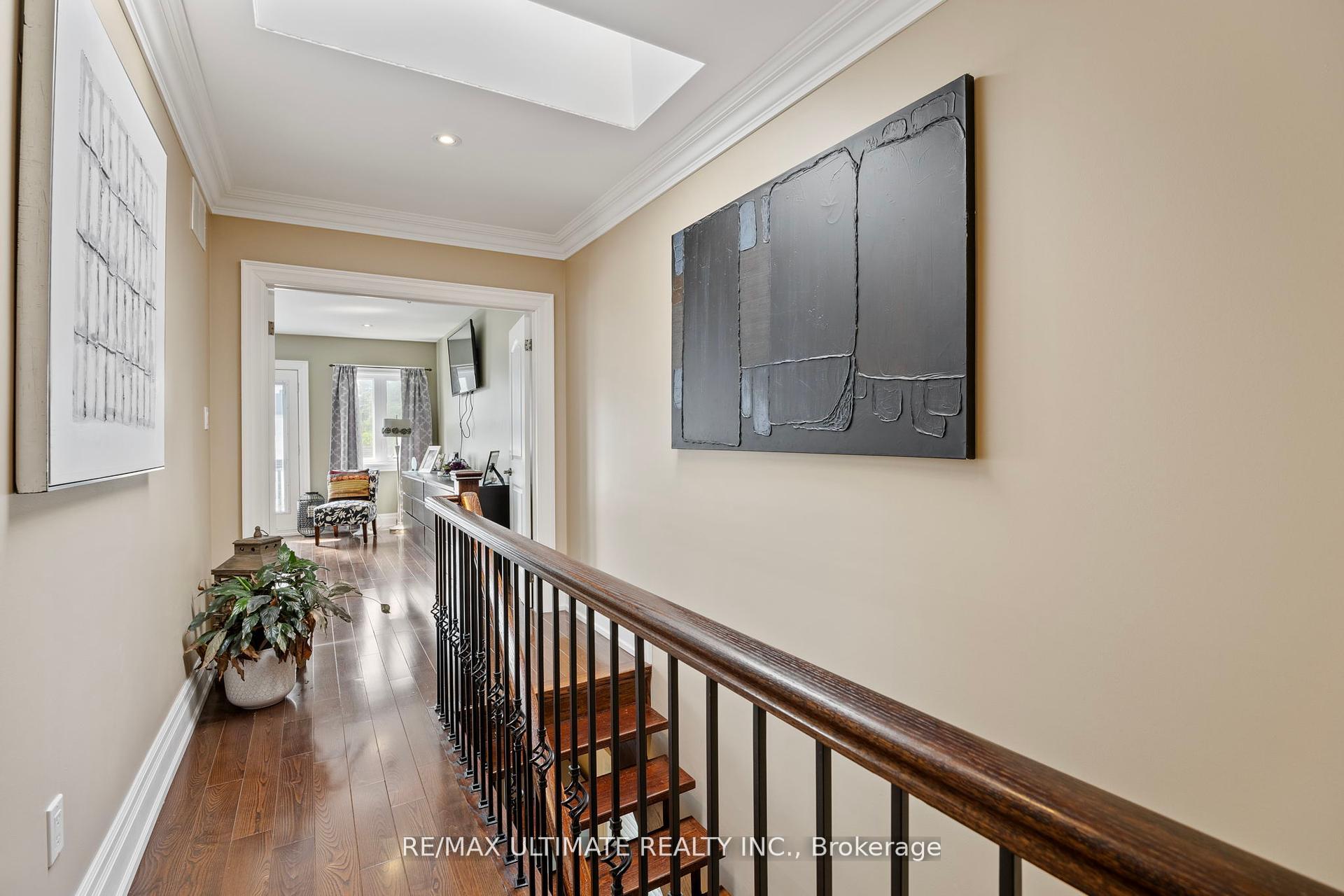 Photo 20 of 23 Seneca Avenue, Toronto, Rockcliffe-Smythe — HOMEH