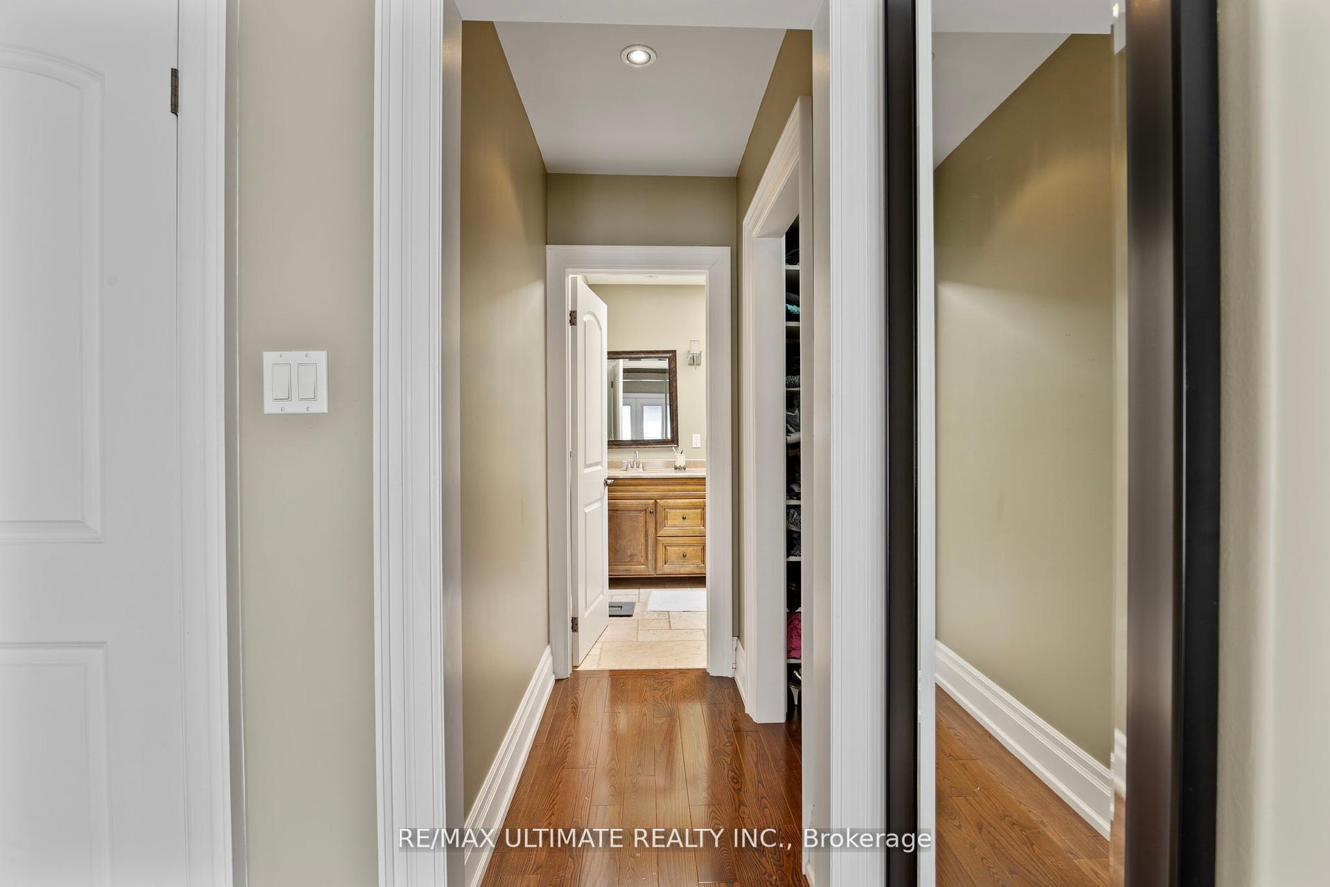 Photo 25 of 23 Seneca Avenue, Toronto, Rockcliffe-Smythe — HOMEH