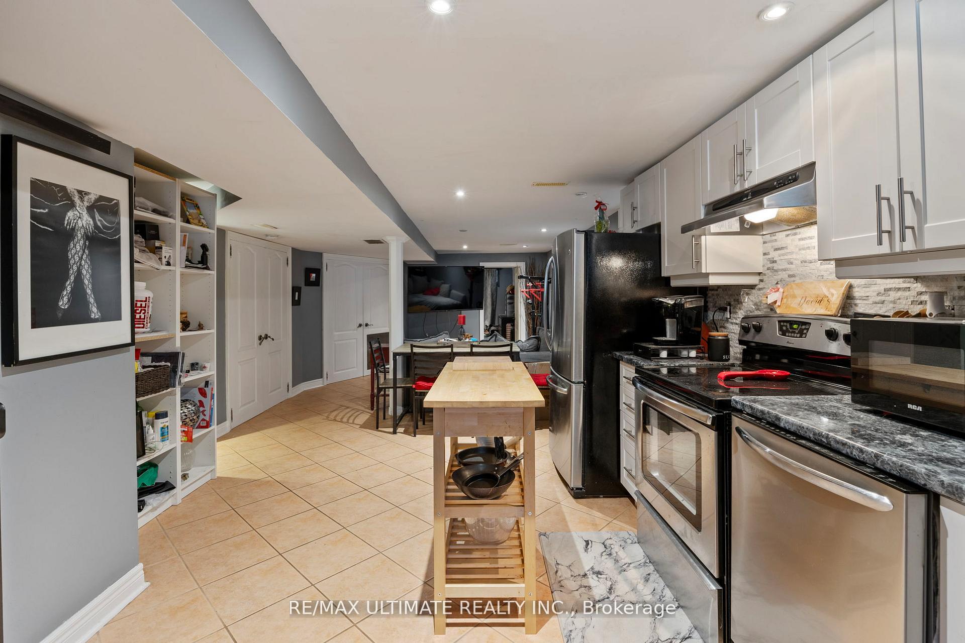 Photo 33 of 23 Seneca Avenue, Toronto, Rockcliffe-Smythe — HOMEH