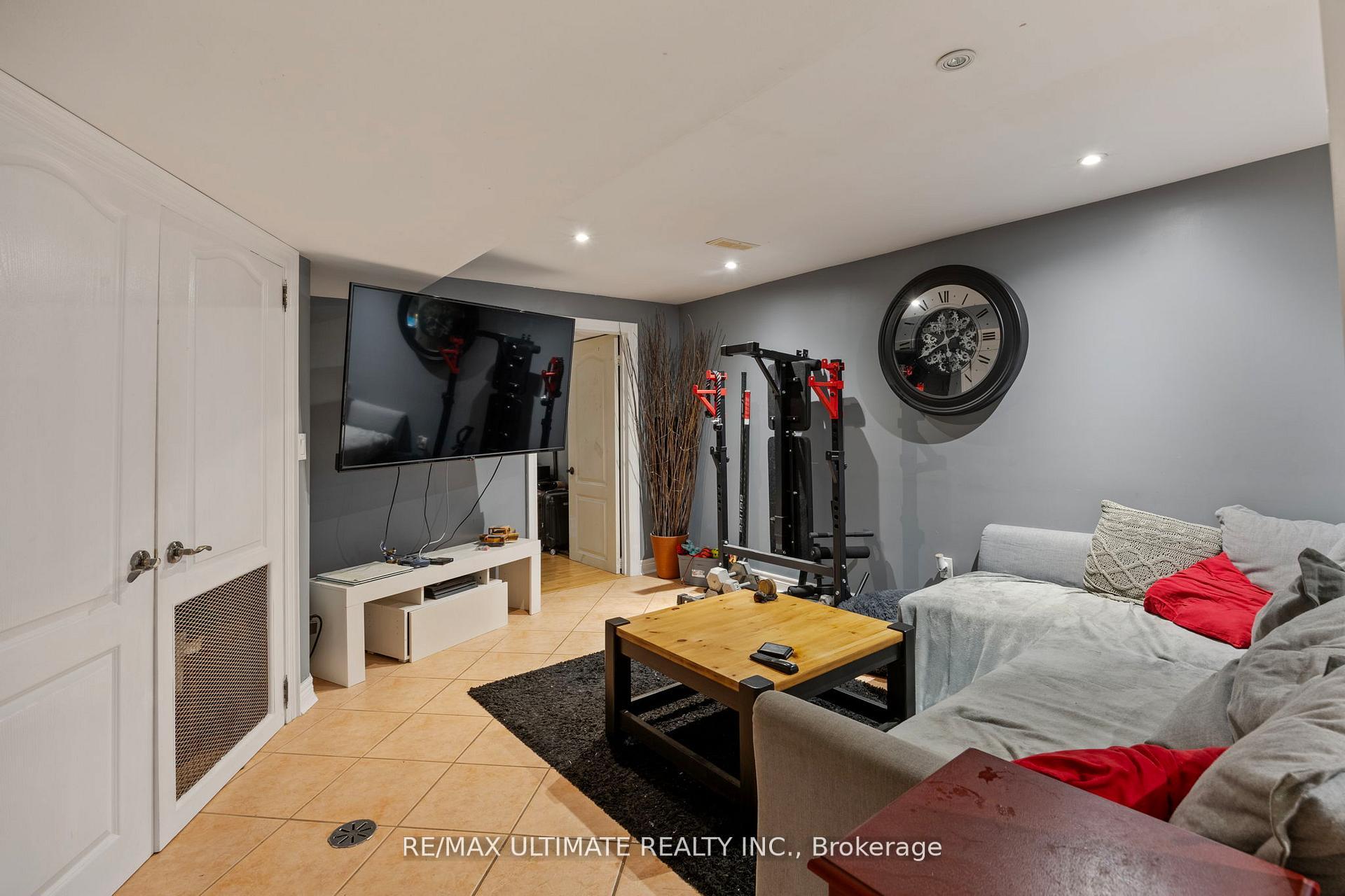 Photo 34 of 23 Seneca Avenue, Toronto, Rockcliffe-Smythe — HOMEH
