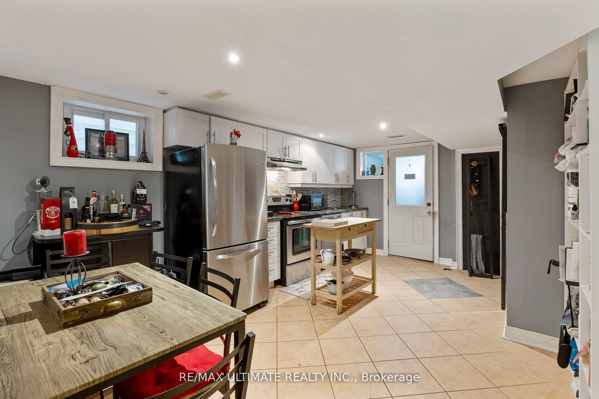 Photo 37 of 23 Seneca Avenue, Toronto, Rockcliffe-Smythe — HOMEH