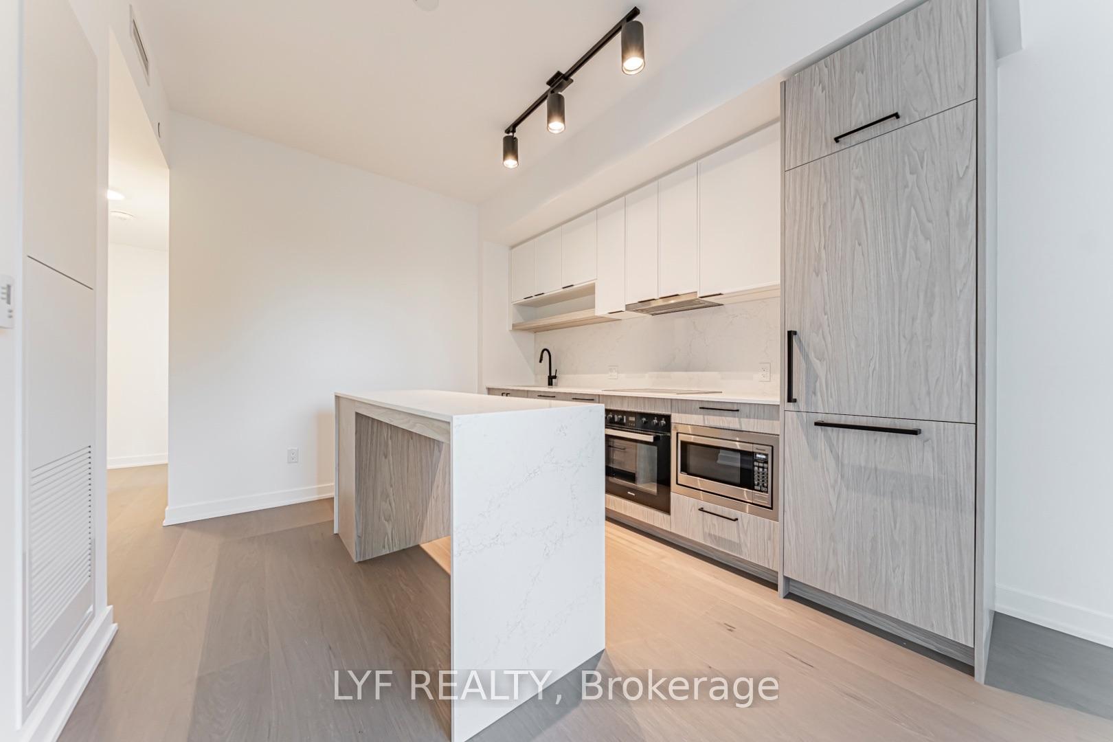 Photo 6 of Unit 826, 91 Montclair Avenue, Toronto, Forest Hill South — HOMEH