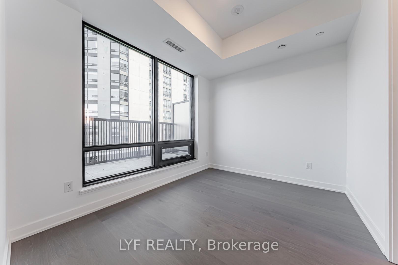 Photo 10 of Unit 826, 91 Montclair Avenue, Toronto, Forest Hill South — HOMEH