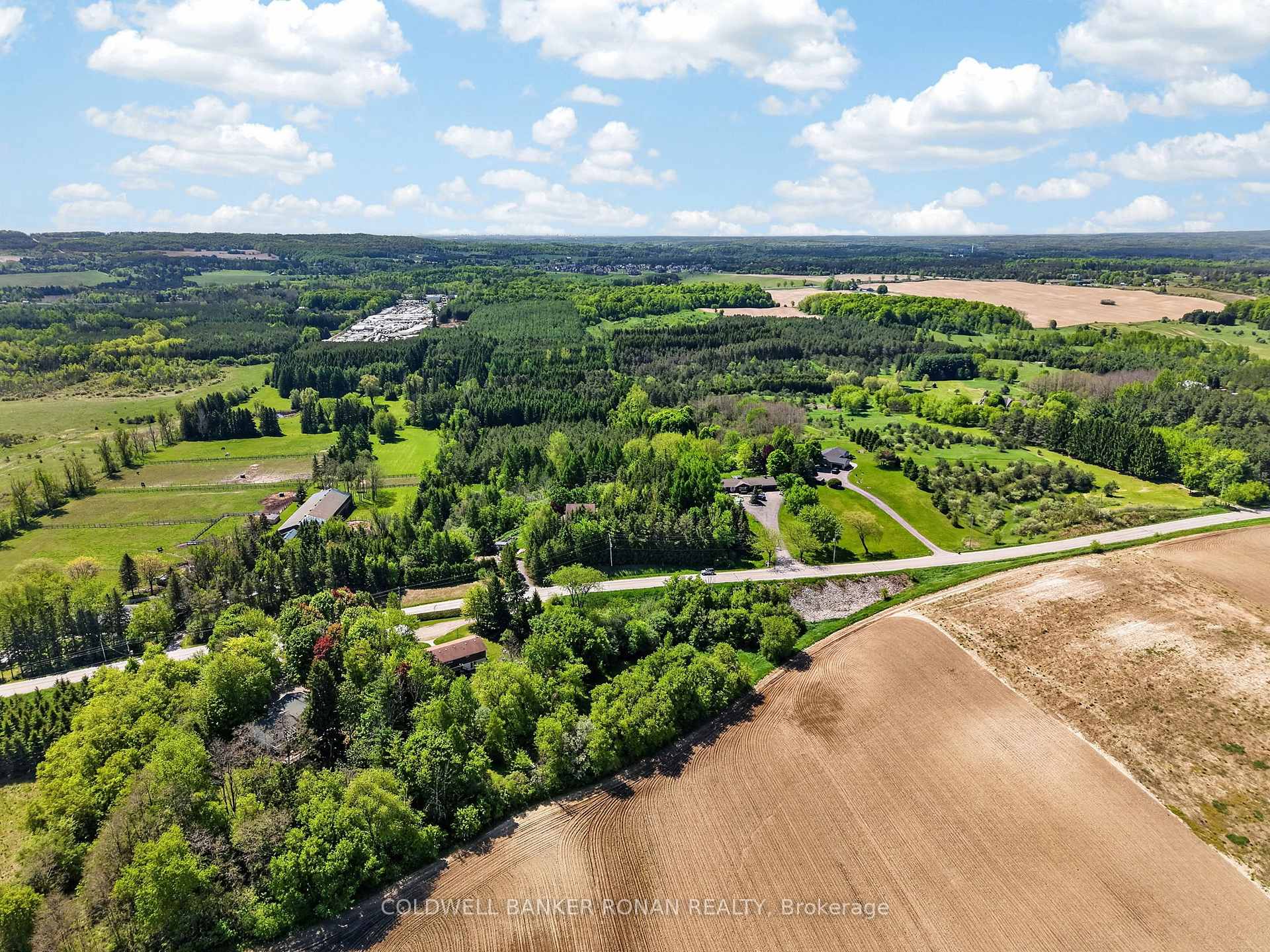 Photo 44 of 6976 2nd Line, New Tecumseth, Rural New Tecumseth — HOMEH