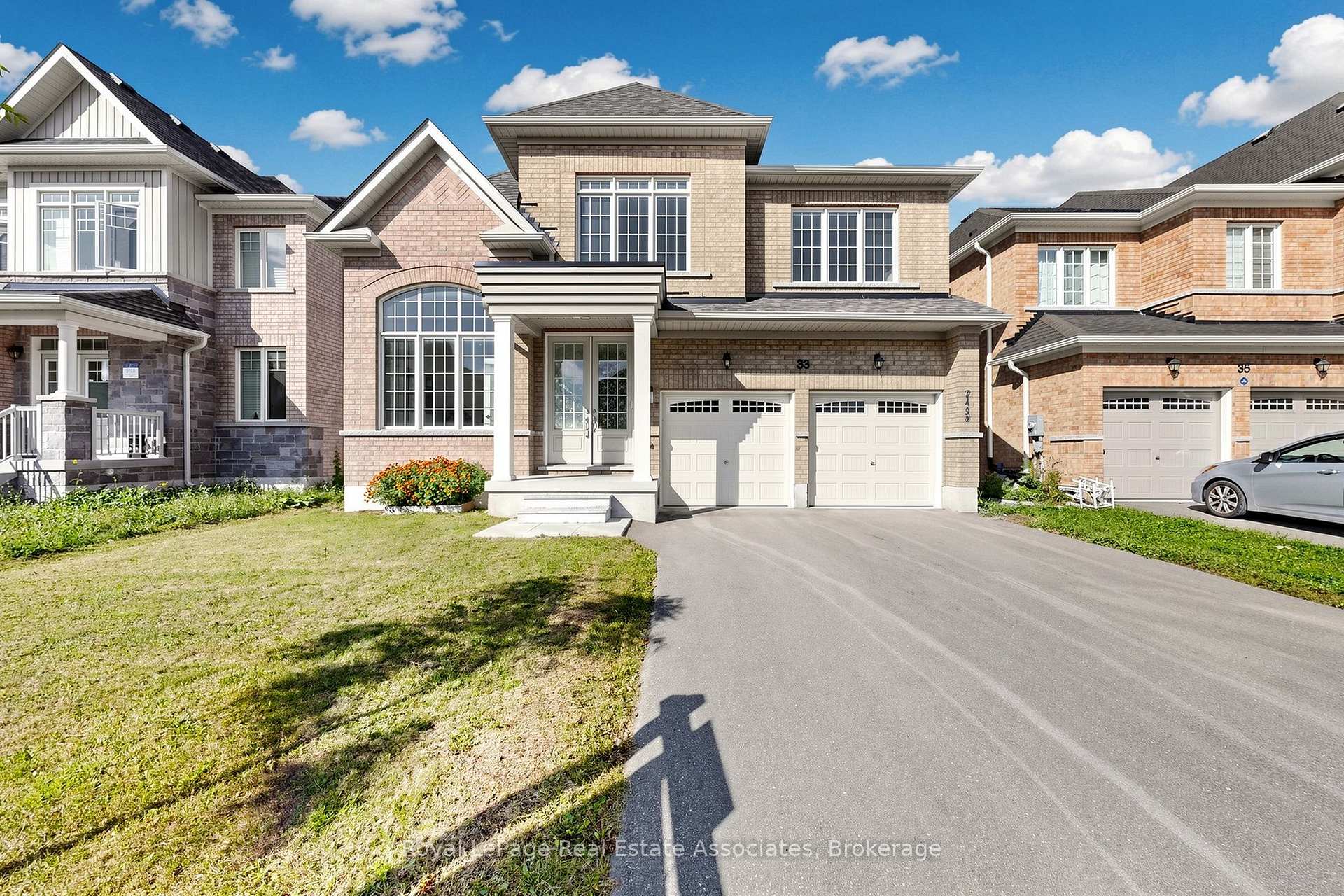 Photo 1 of 33 Bill Guy Drive, Georgina, Keswick South — HOMEH
