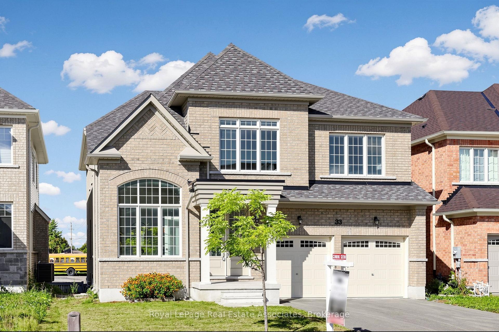 Photo 2 of 33 Bill Guy Drive, Georgina, Keswick South — HOMEH