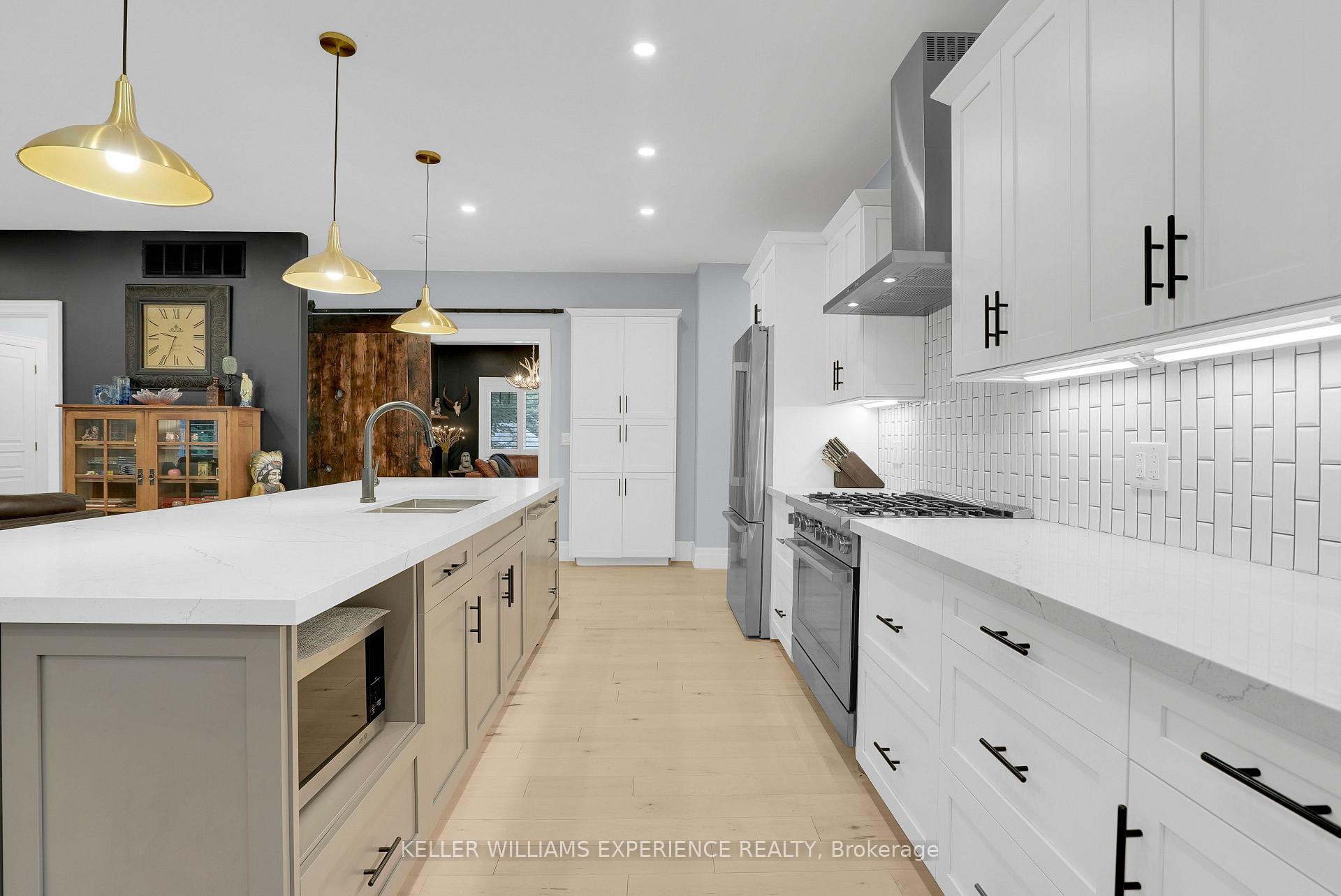 Photo 5 of 41 Heron Boulevard, Springwater, Snow Valley — HOMEH