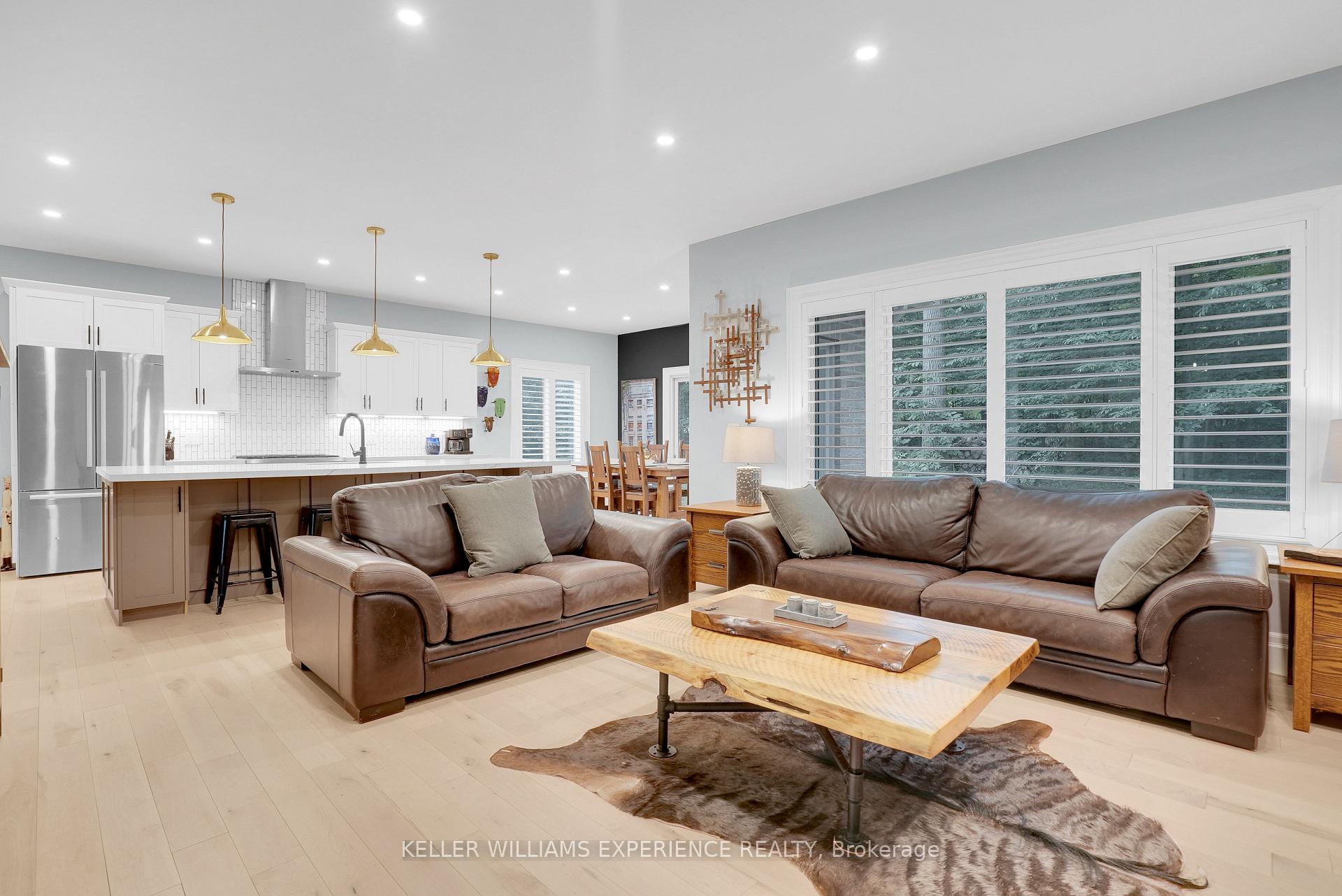Photo 9 of 41 Heron Boulevard, Springwater, Snow Valley — HOMEH