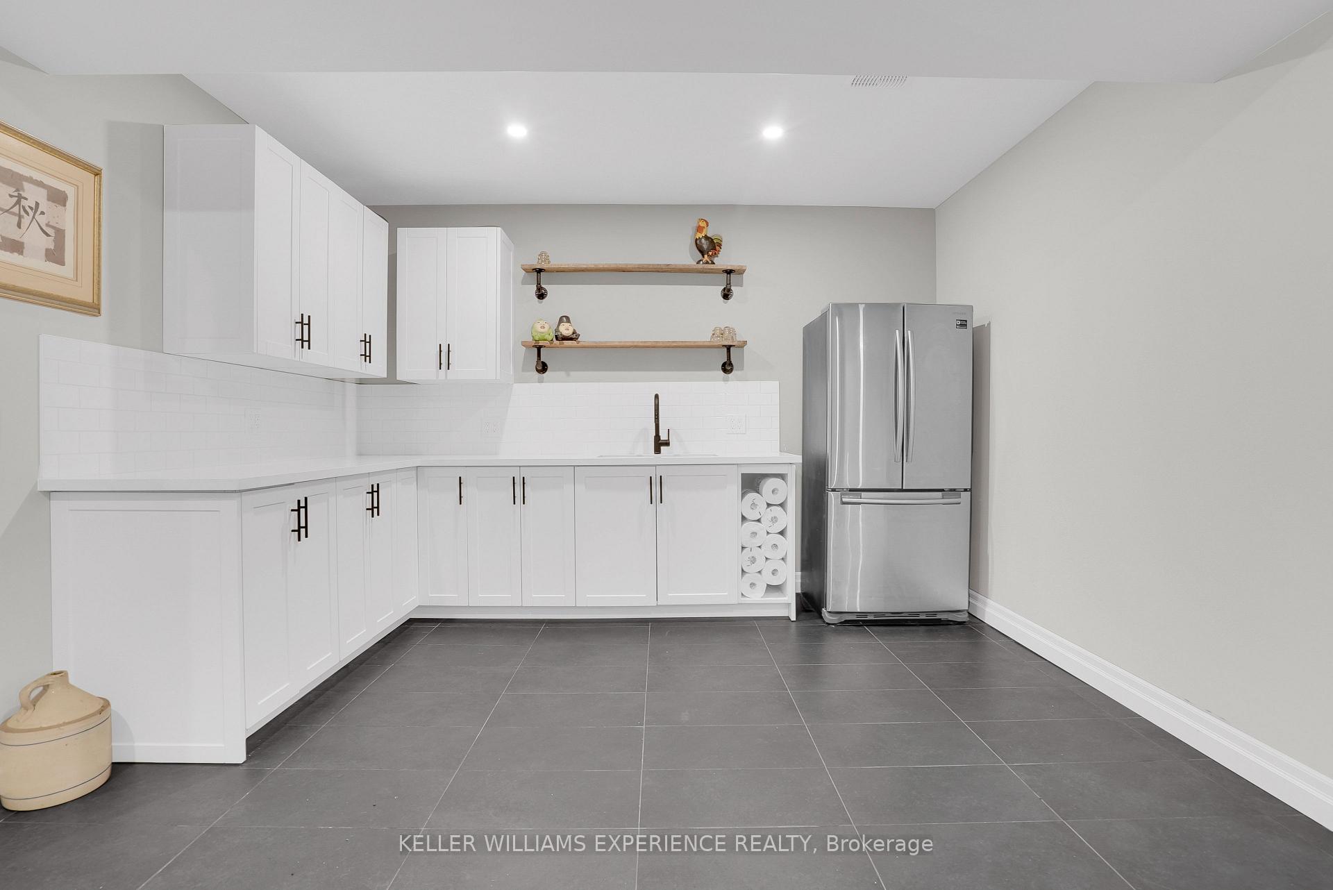 Photo 24 of 41 Heron Boulevard, Springwater, Snow Valley — HOMEH