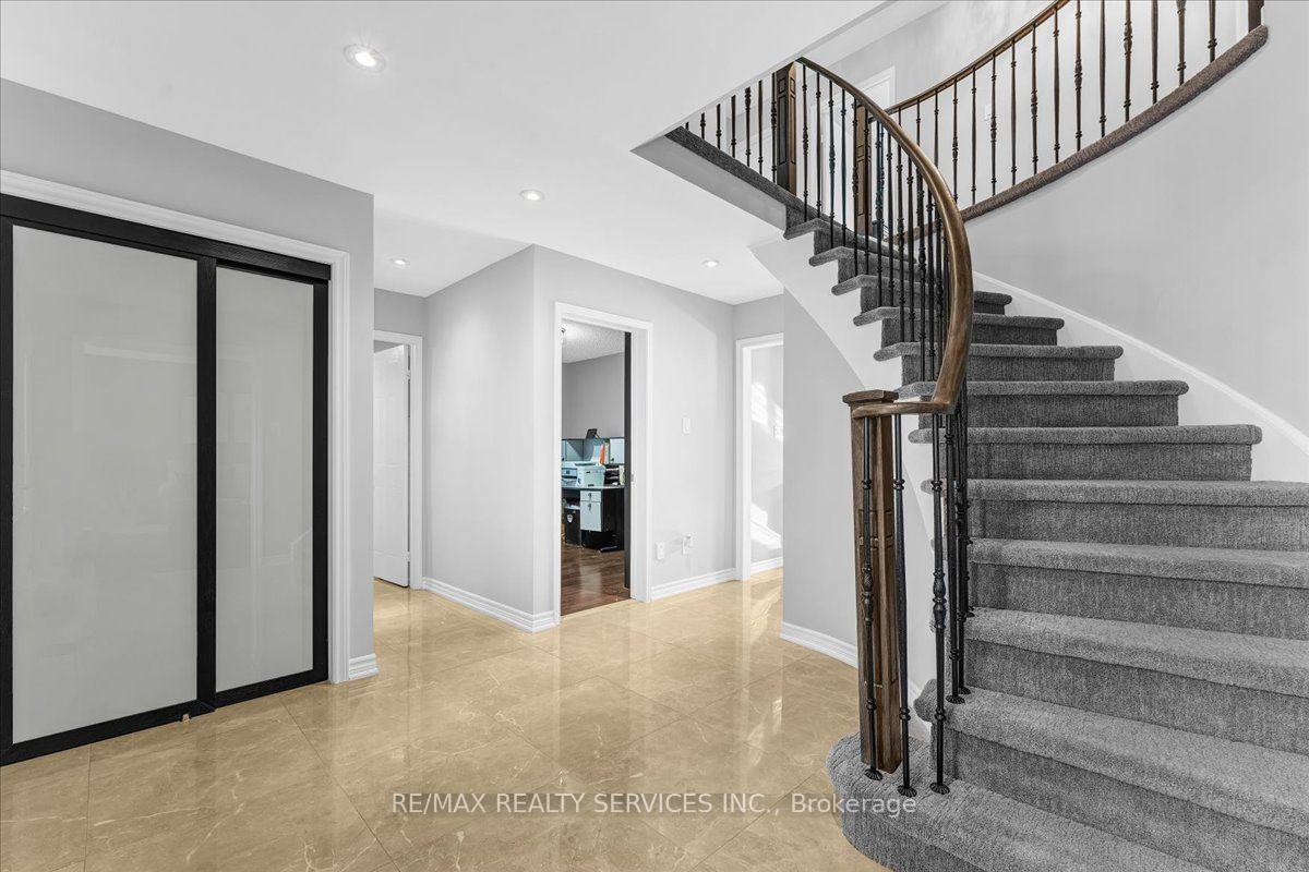 Photo 21 of 18 corkett Drive, Brampton, Northwood Park — HOMEH