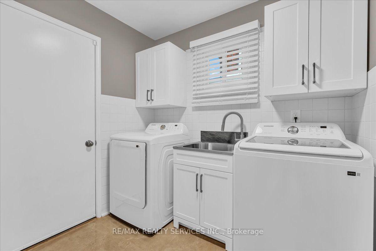 Photo 59 of 18 corkett Drive, Brampton, Northwood Park — HOMEH