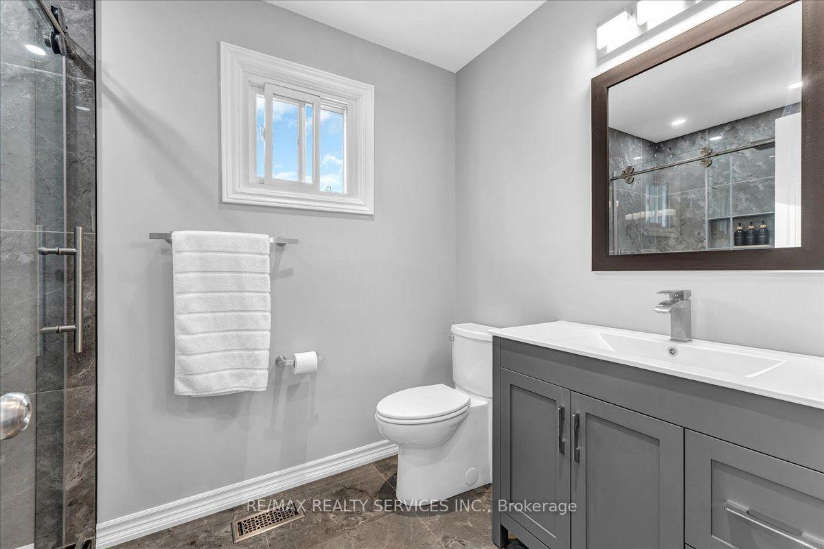 Photo 69 of 18 corkett Drive, Brampton, Northwood Park — HOMEH