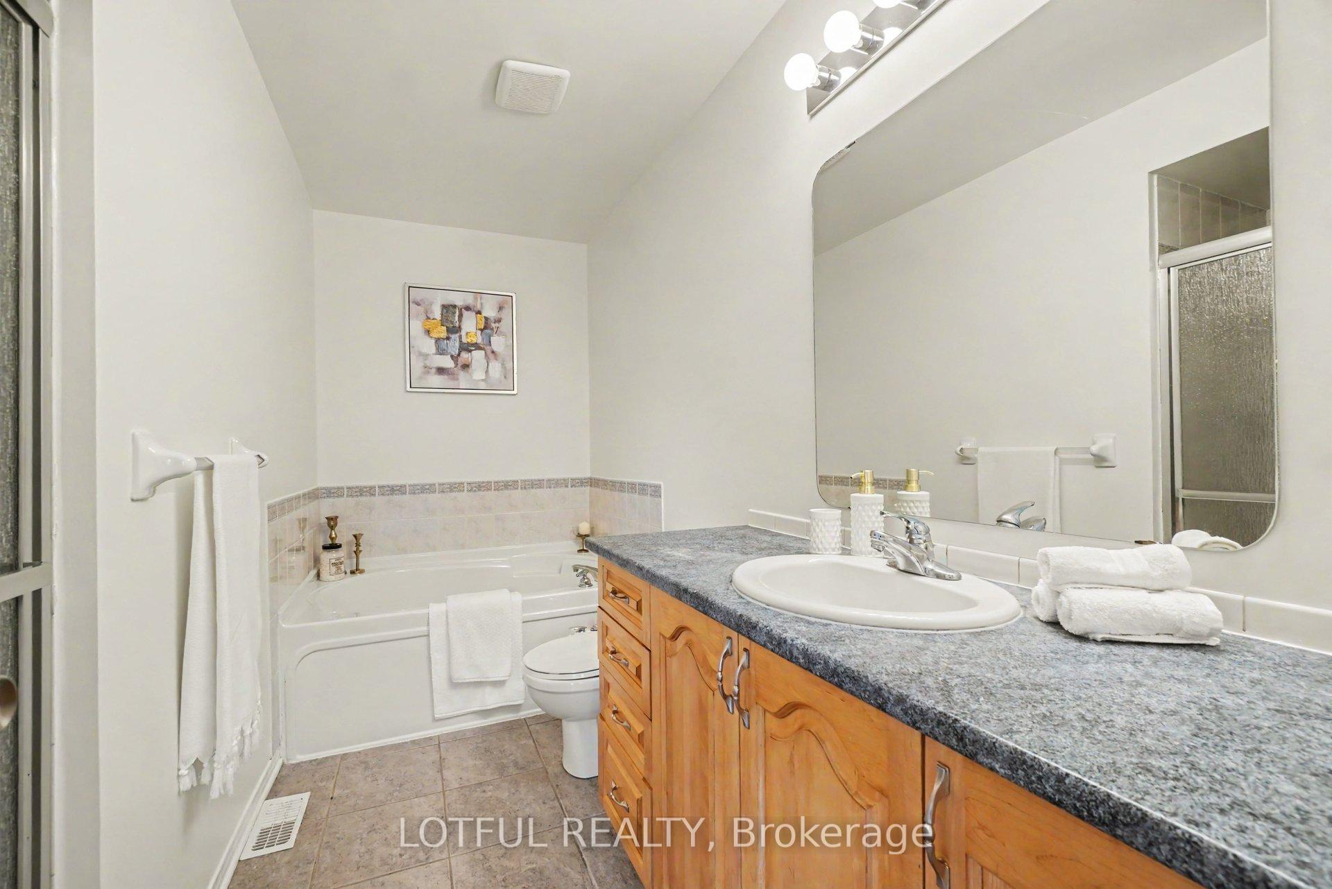 Photo 23 of 68 Metropole Private, Ottawa, Westboro North — HOMEH
