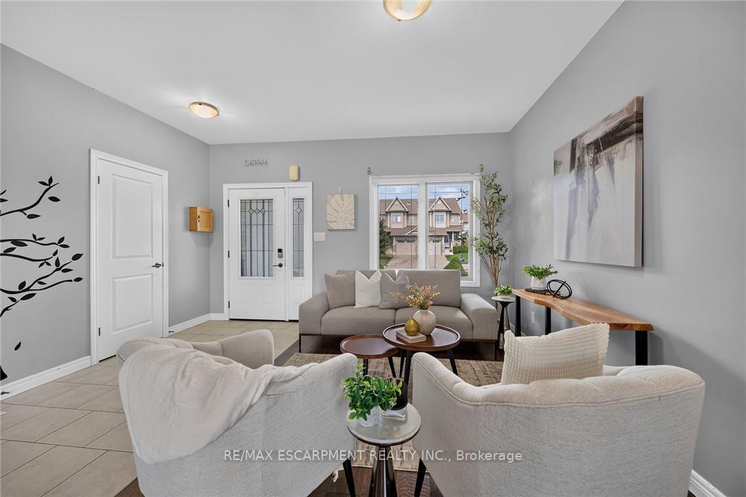 Photo 8 of 40 Trillium Way, Norfolk, Simcoe — HOMEH