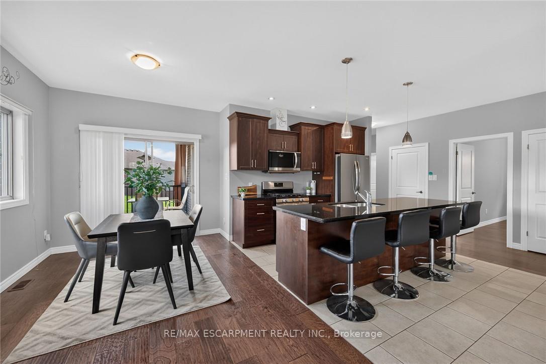 Photo 9 of 40 Trillium Way, Norfolk, Simcoe — HOMEH