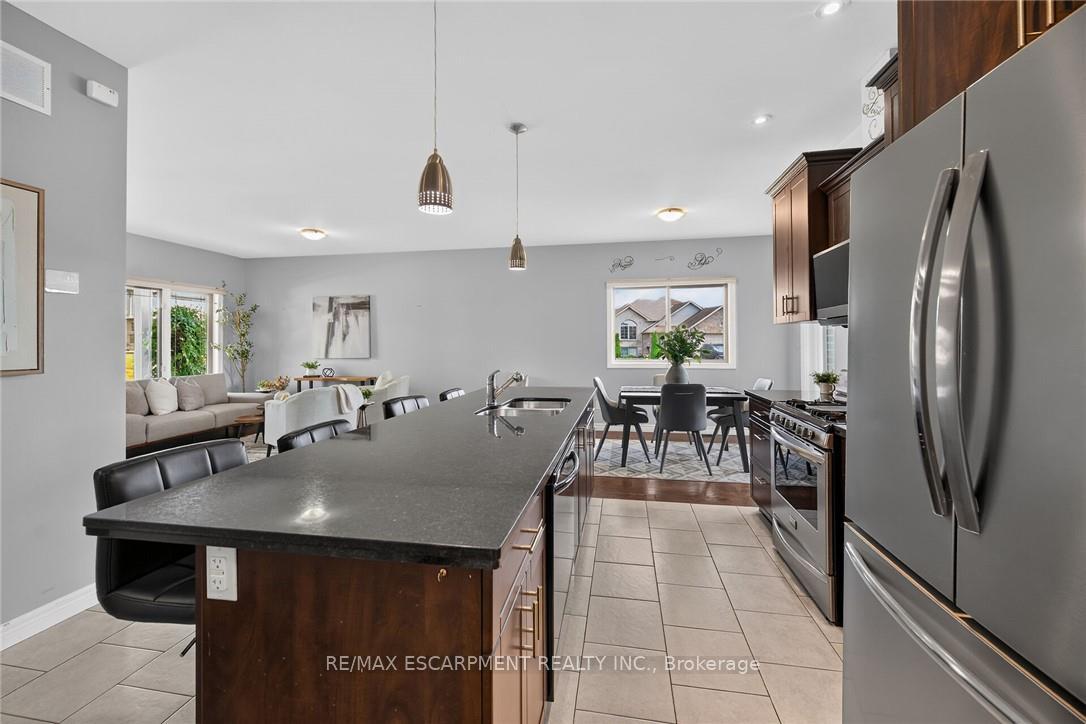 Photo 15 of 40 Trillium Way, Norfolk, Simcoe — HOMEH