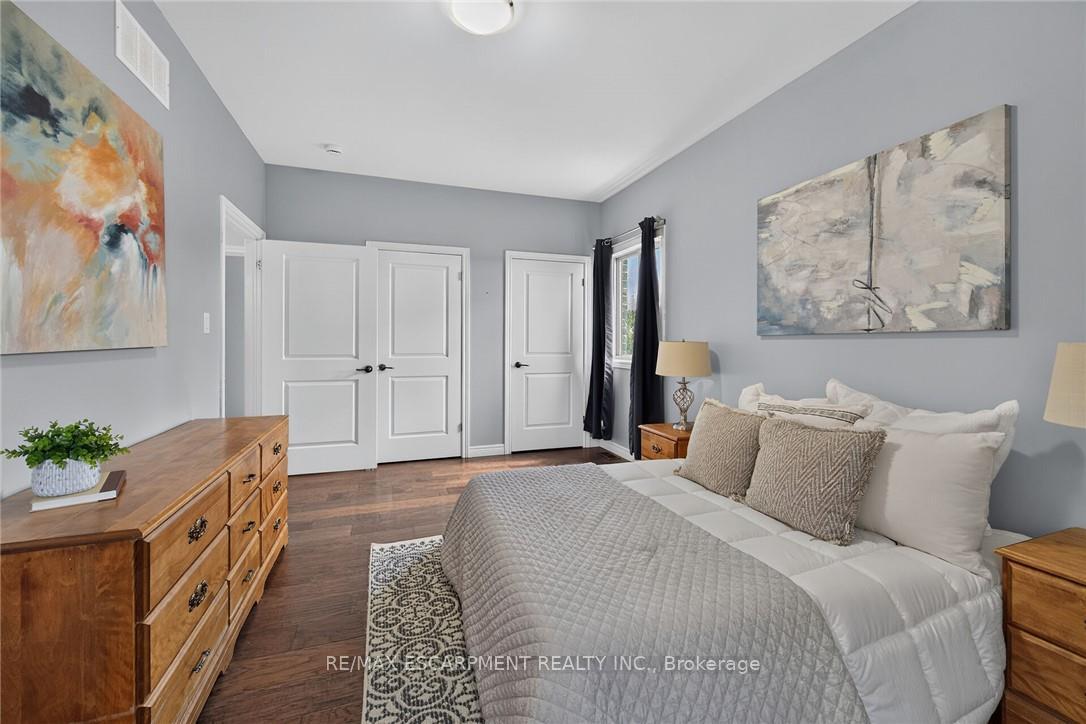 Photo 17 of 40 Trillium Way, Norfolk, Simcoe — HOMEH