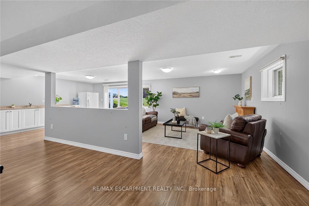 Photo 28 of 40 Trillium Way, Norfolk, Simcoe — HOMEH