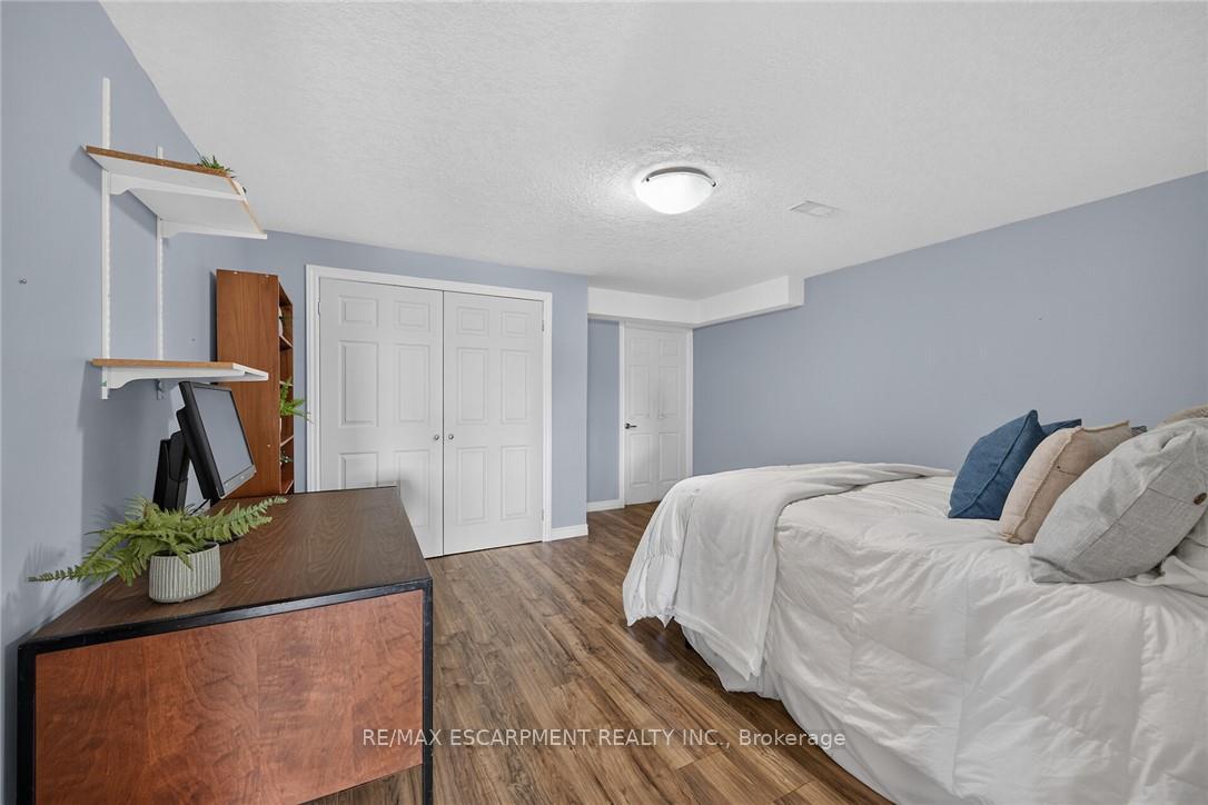 Photo 31 of 40 Trillium Way, Norfolk, Simcoe — HOMEH