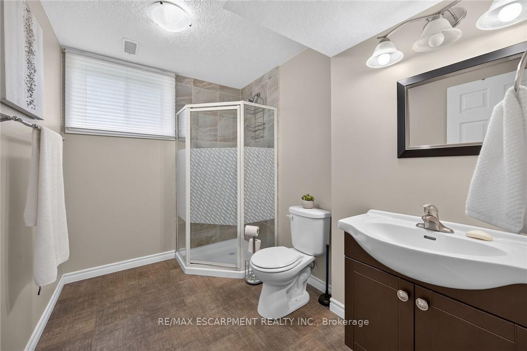 Photo 32 of 40 Trillium Way, Norfolk, Simcoe — HOMEH