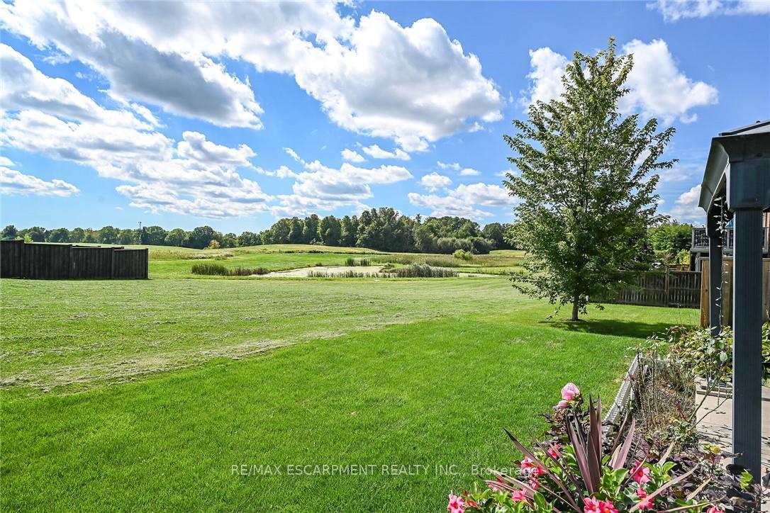 Photo 41 of 40 Trillium Way, Norfolk, Simcoe — HOMEH