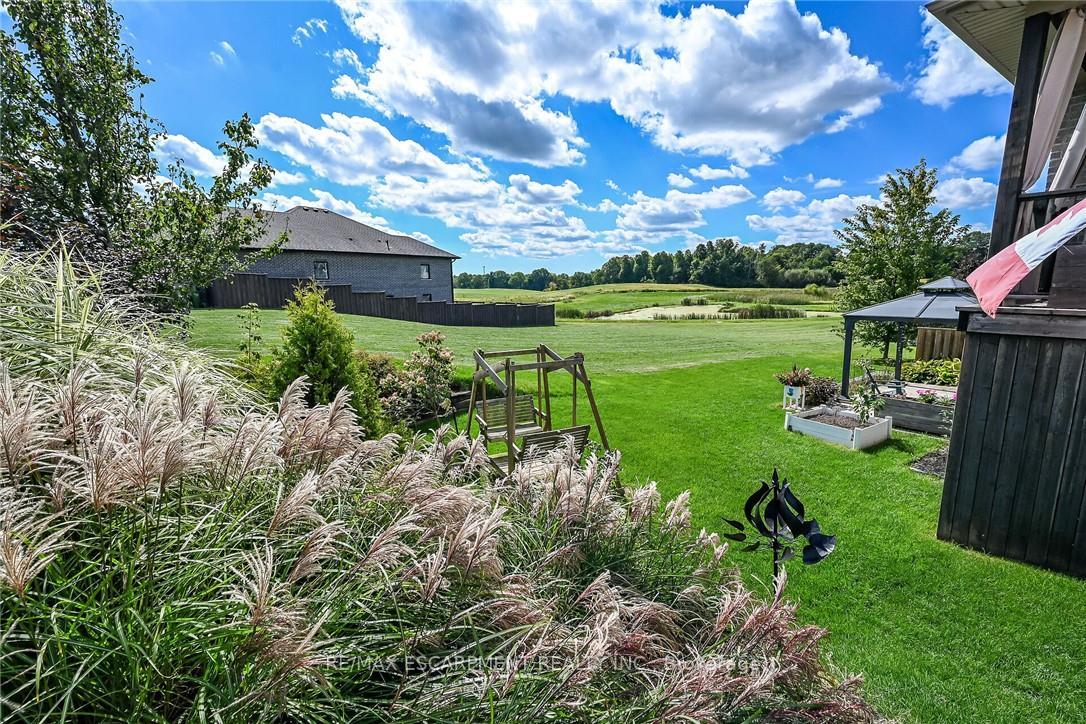 Photo 43 of 40 Trillium Way, Norfolk, Simcoe — HOMEH