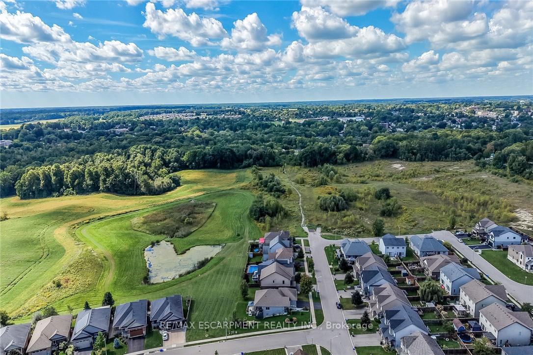Photo 48 of 40 Trillium Way, Norfolk, Simcoe — HOMEH