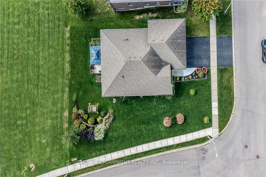 Photo 50 of 40 Trillium Way, Norfolk, Simcoe — HOMEH
