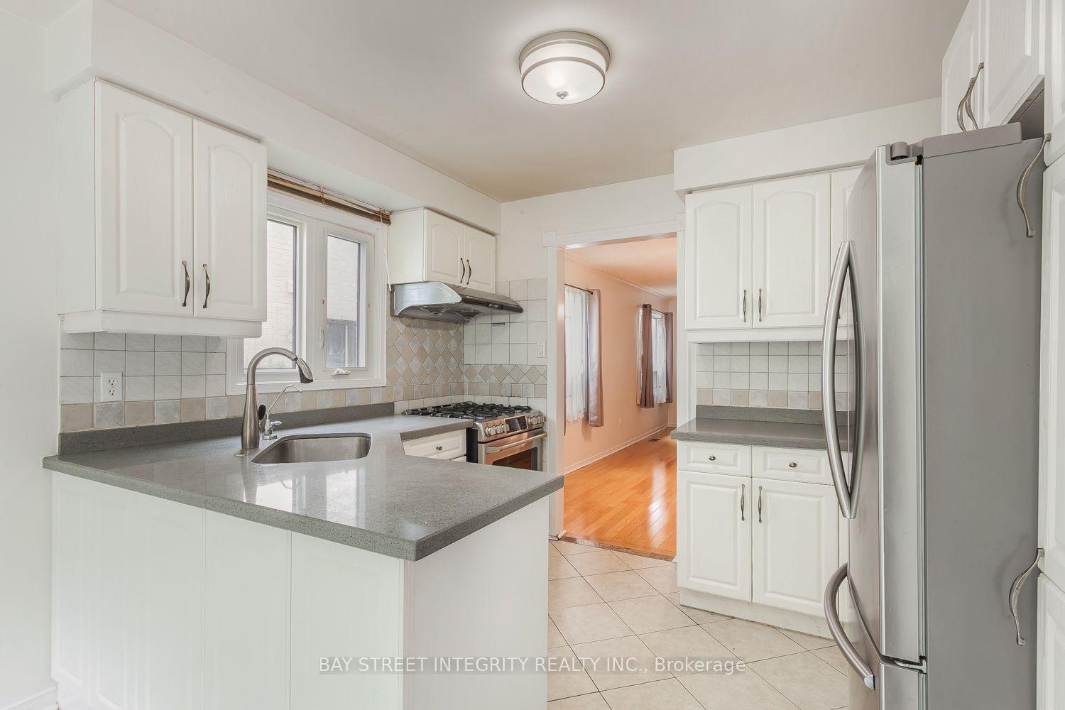 Photo 8 of 106 Beck Drive, Markham, Raymerville — HOMEH
