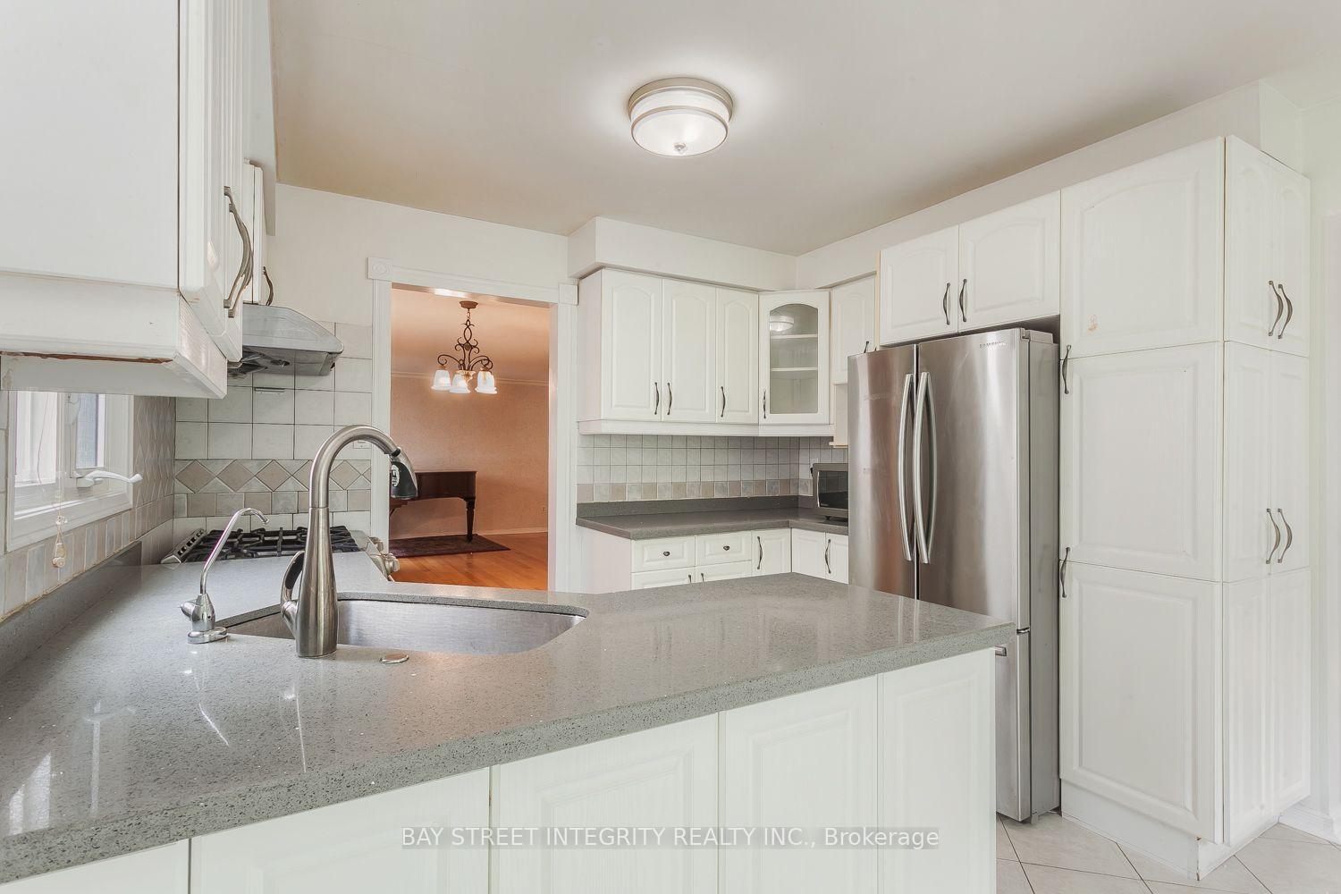 Photo 9 of 106 Beck Drive, Markham, Raymerville — HOMEH