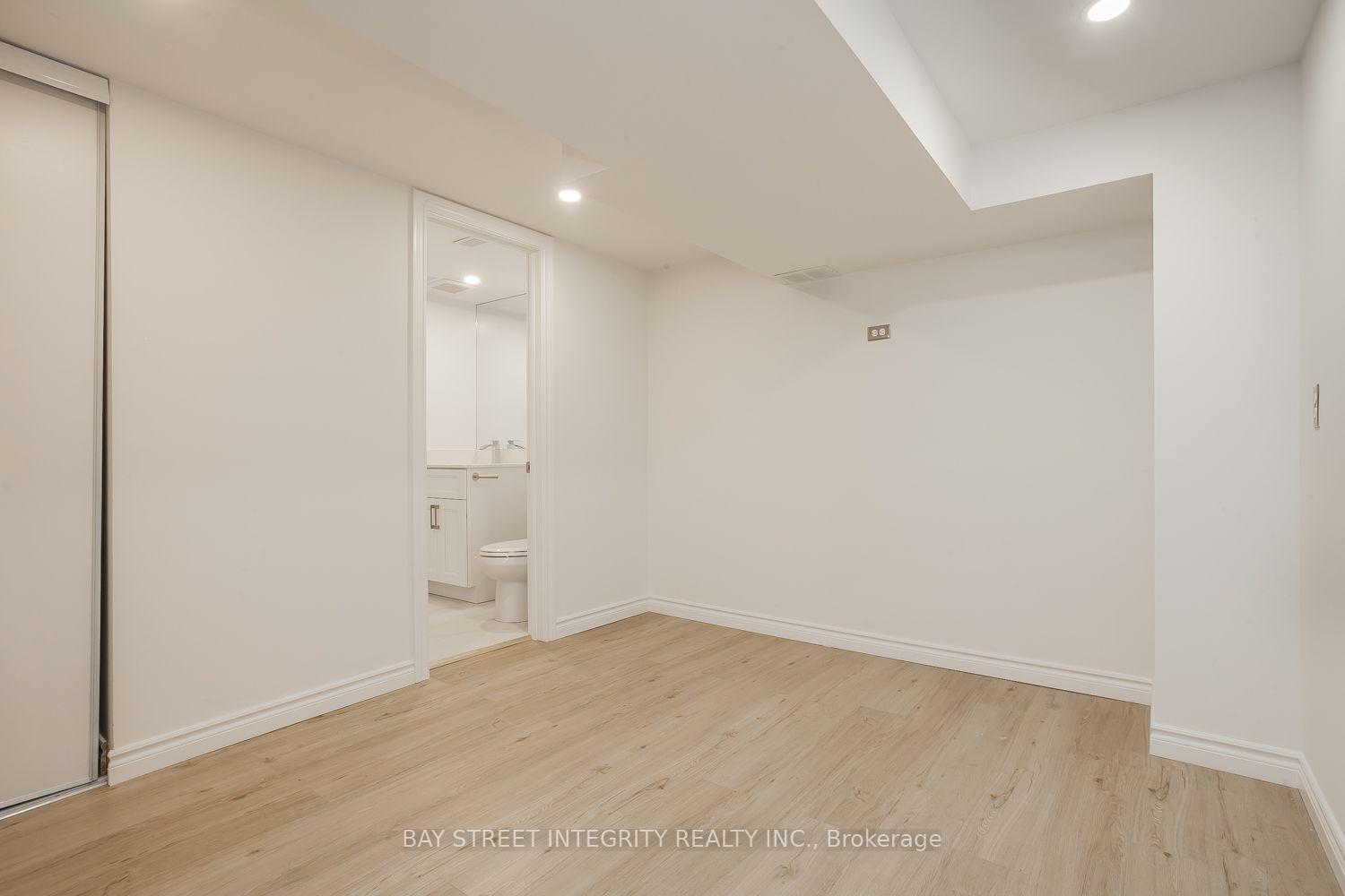 Photo 13 of 106 Beck Drive, Markham, Raymerville — HOMEH