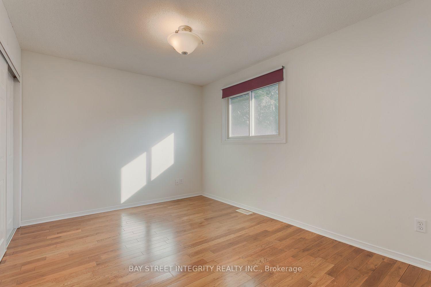 Photo 21 of 106 Beck Drive, Markham, Raymerville — HOMEH