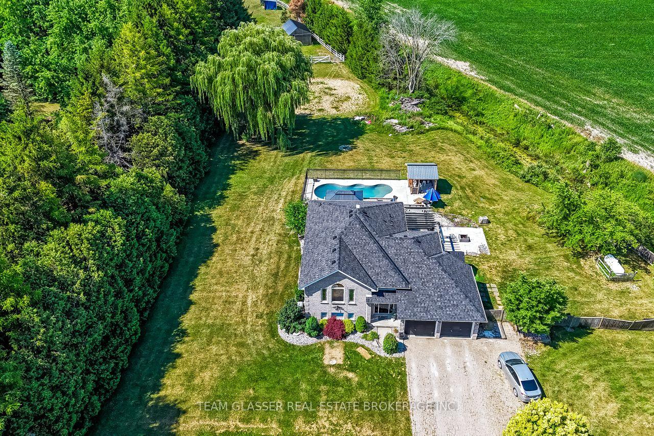 Photo 2 of 23999 Mayfair Road, Adelaide Metcalfe, Rural Adelaide Metcalfe — HOMEH