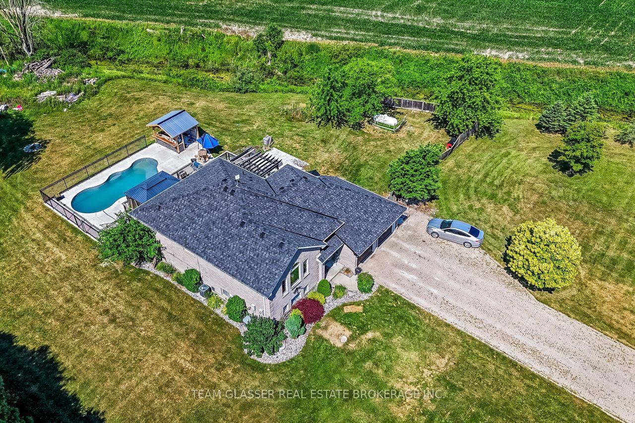 Photo 3 of 23999 Mayfair Road, Adelaide Metcalfe, Rural Adelaide Metcalfe — HOMEH