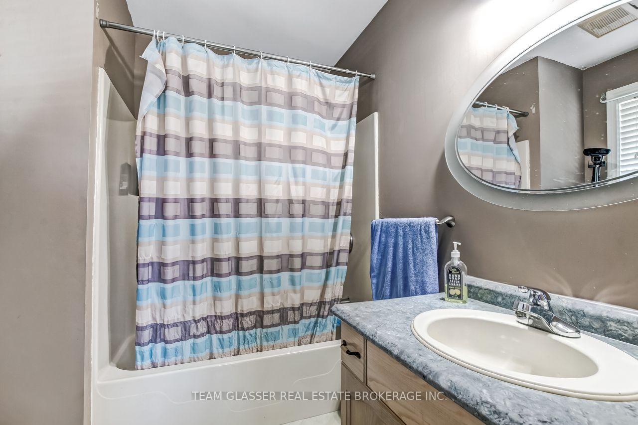 Photo 20 of 23999 Mayfair Road, Adelaide Metcalfe, Rural Adelaide Metcalfe — HOMEH