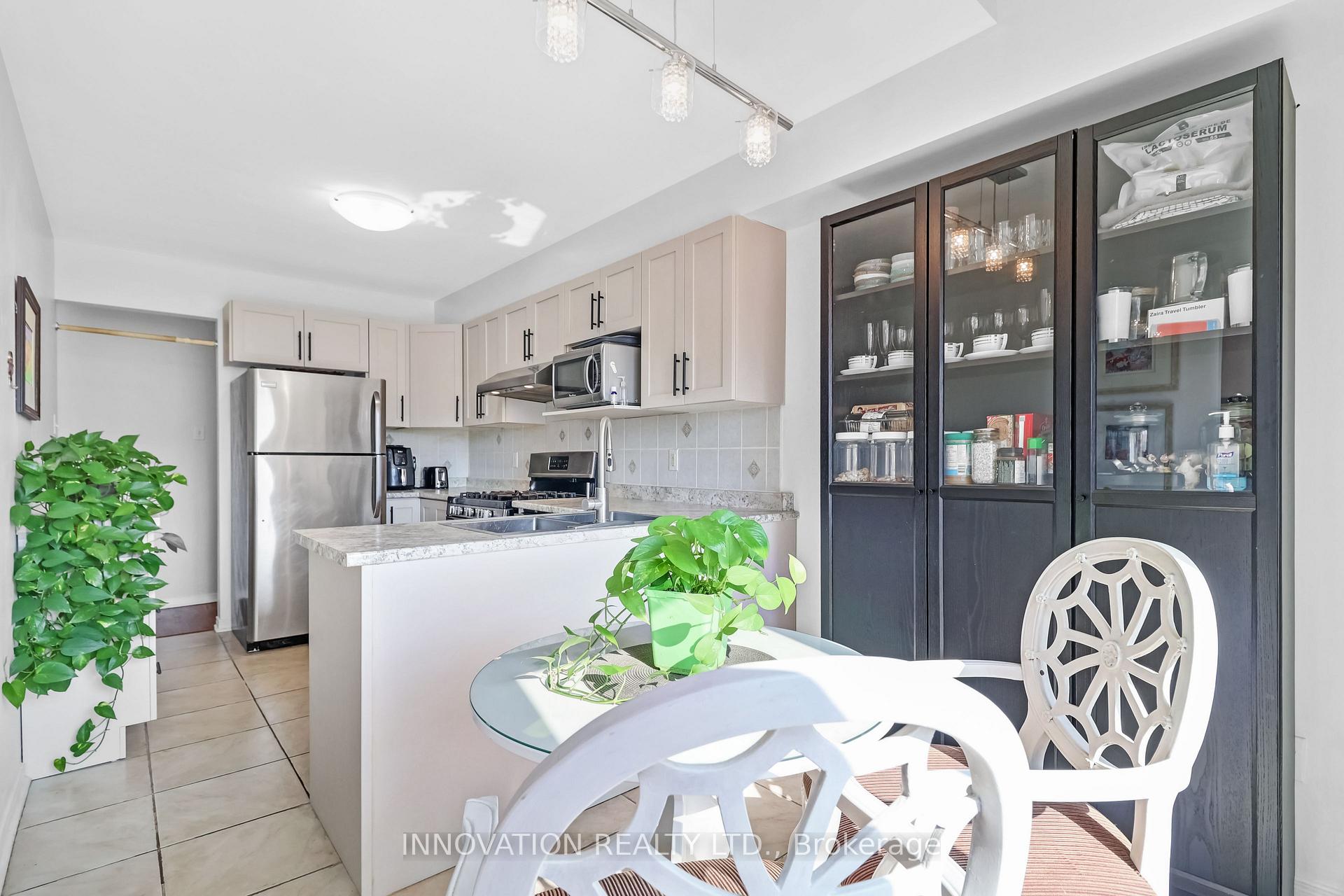 Photo 8 of 165 Lilibet Crescent, Ottawa, Ellwood — HOMEH