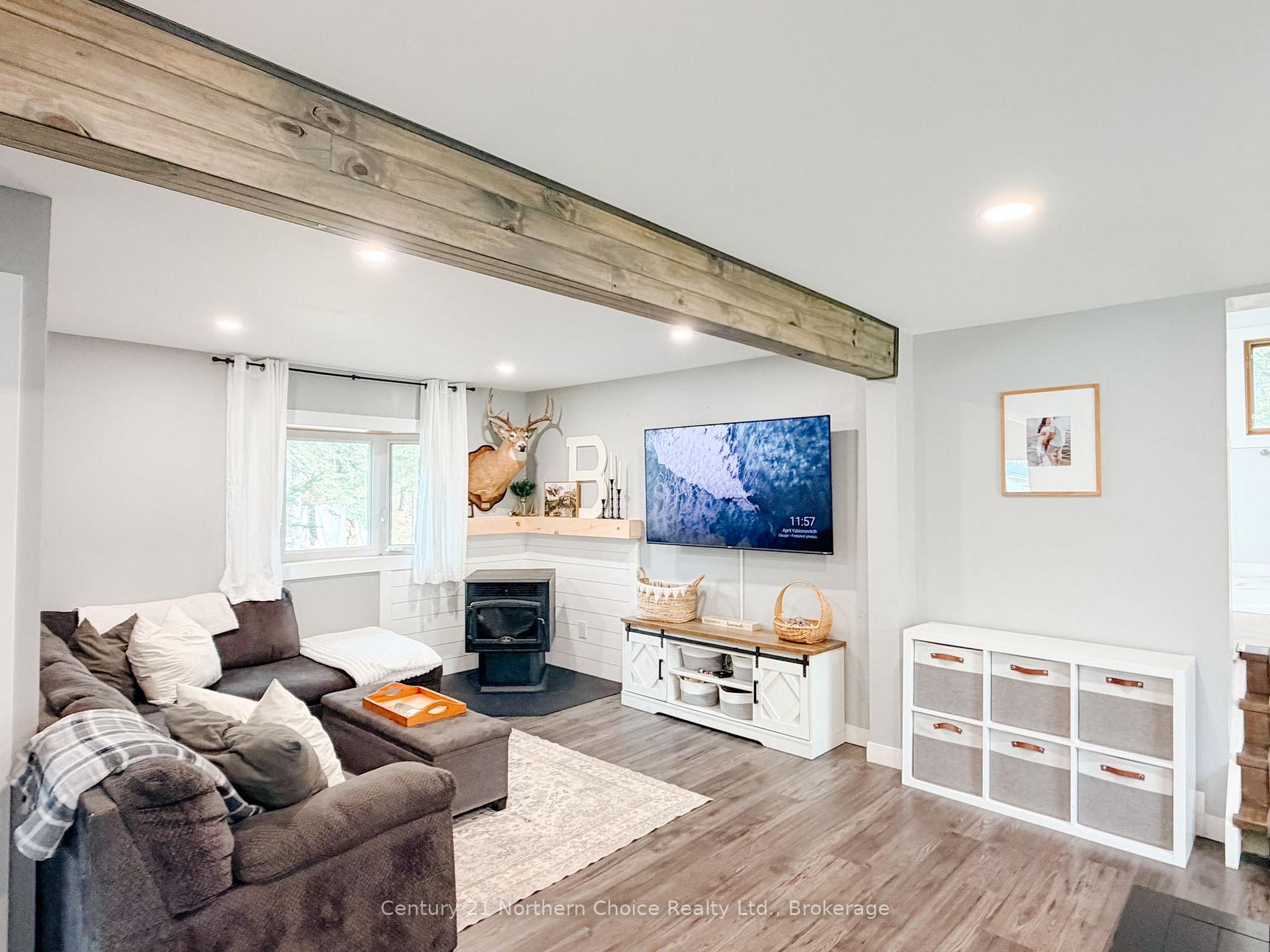 Photo 3 of 567 Anderson Road, Kenora, Redditt Road West — HOMEH