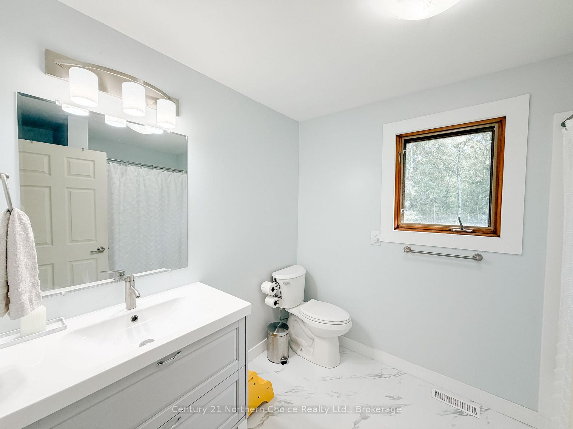 Photo 25 of 567 Anderson Road, Kenora, Redditt Road West — HOMEH