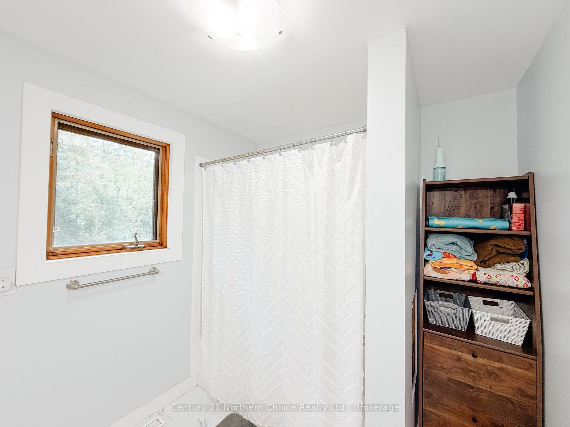 Photo 26 of 567 Anderson Road, Kenora, Redditt Road West — HOMEH