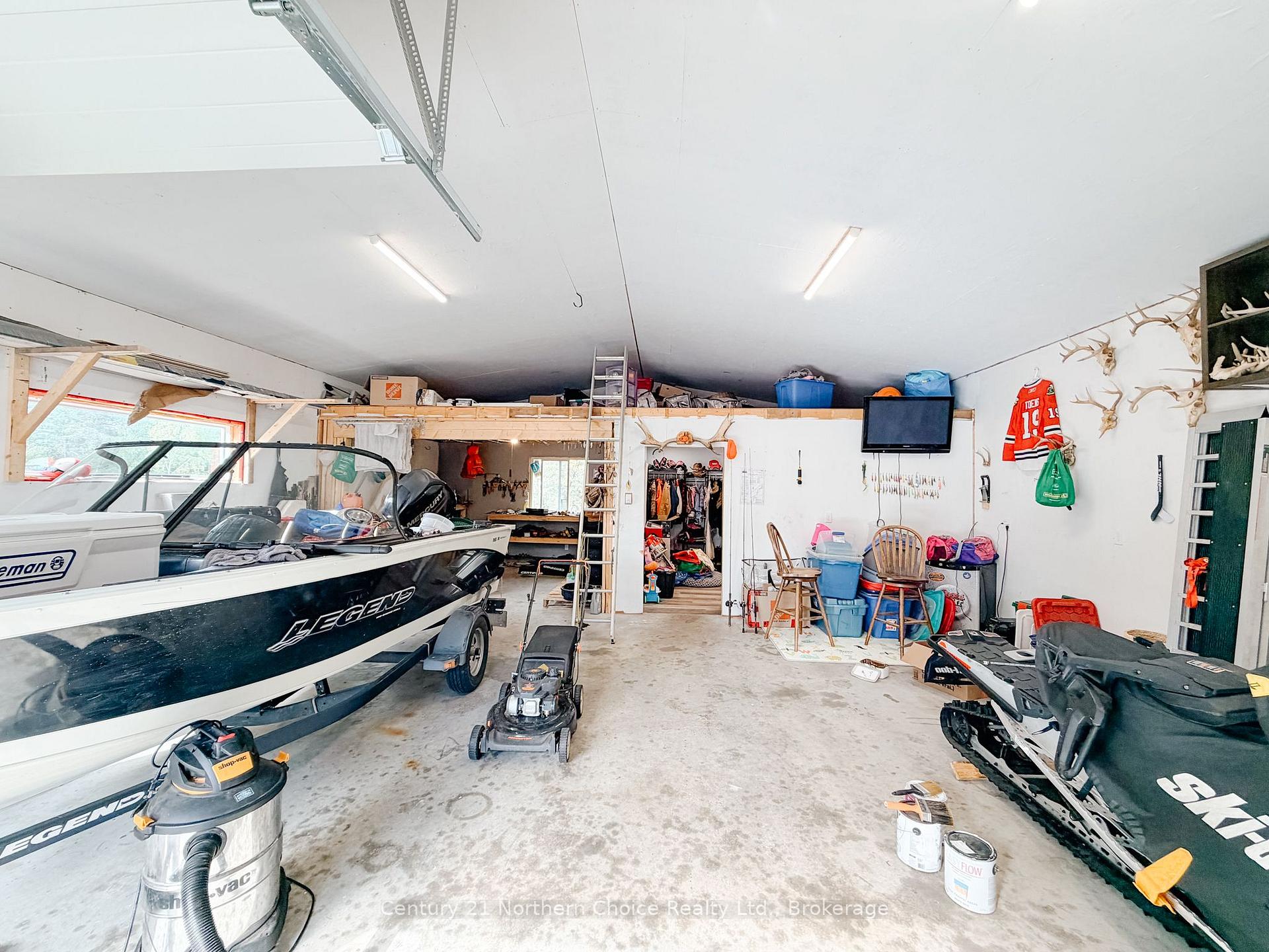 Photo 36 of 567 Anderson Road, Kenora, Redditt Road West — HOMEH