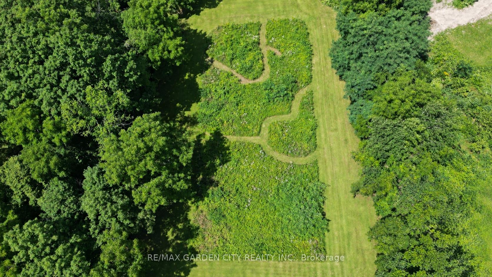 Photo 4 of 130 5th Con Road E, Hamilton, Rural Flamborough — HOMEH